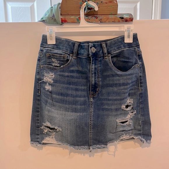 American Eagle Outfitters Dresses & Skirts - American Eagle Outfitters High-Rise Curvy Distressed Denim Mini-Skirt